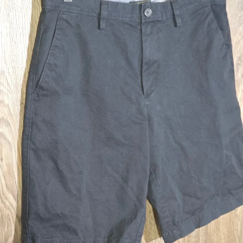 Banana Republic Emerson Short Chino Shorts 33 Navy Blue Mens 9 Inch Inseam